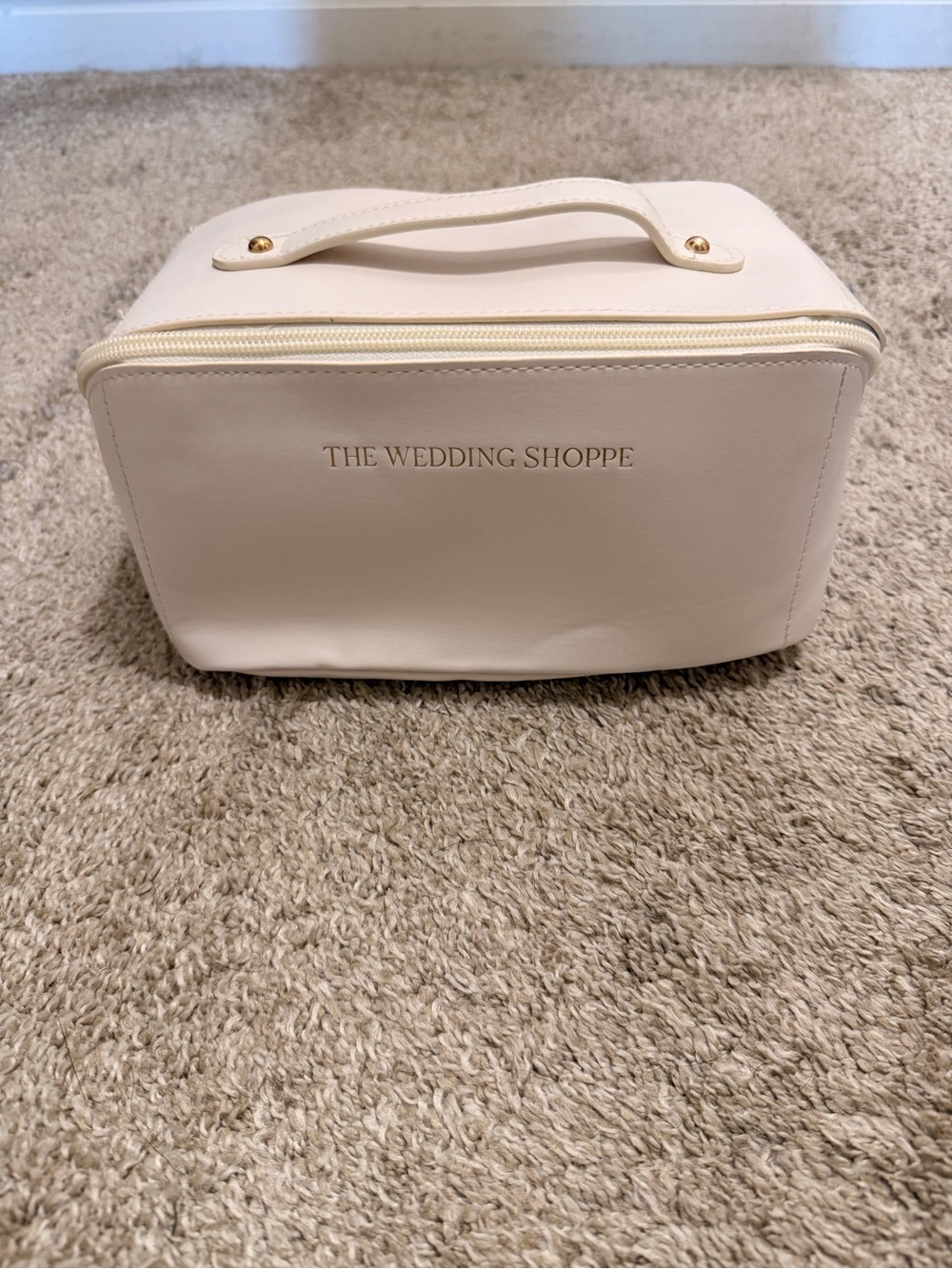 The Wedding Shoppe Cream Bridal Makeup Train Case